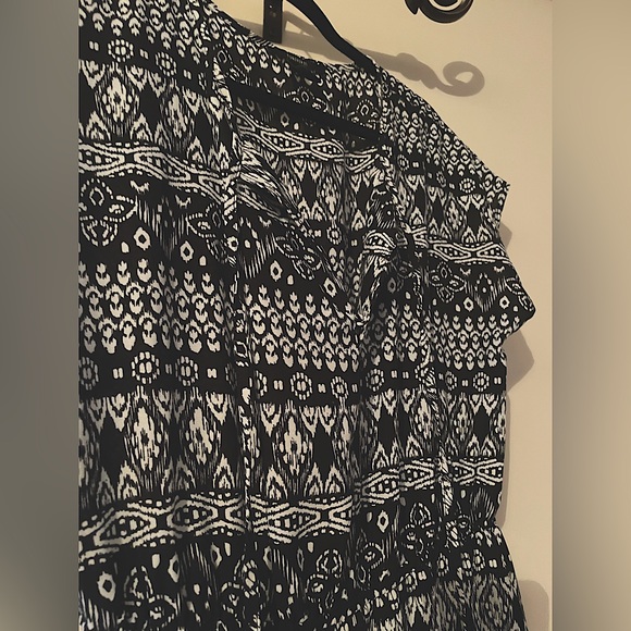 Forever 21 Maxi Dress. - Picture 7 of 10